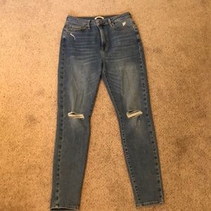 Forever 21 jeans high waisted, stretchy jean